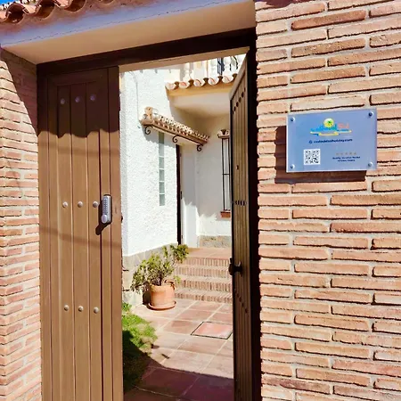 El Descanso - By Costadelsolholiday Family By Marina Heated Private Pool! ベナルマデナ