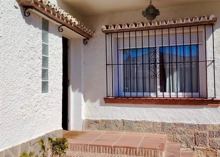 El Descanso - By Costadelsolholiday Family By Marina Heated Private Pool! 贝纳尔马德纳